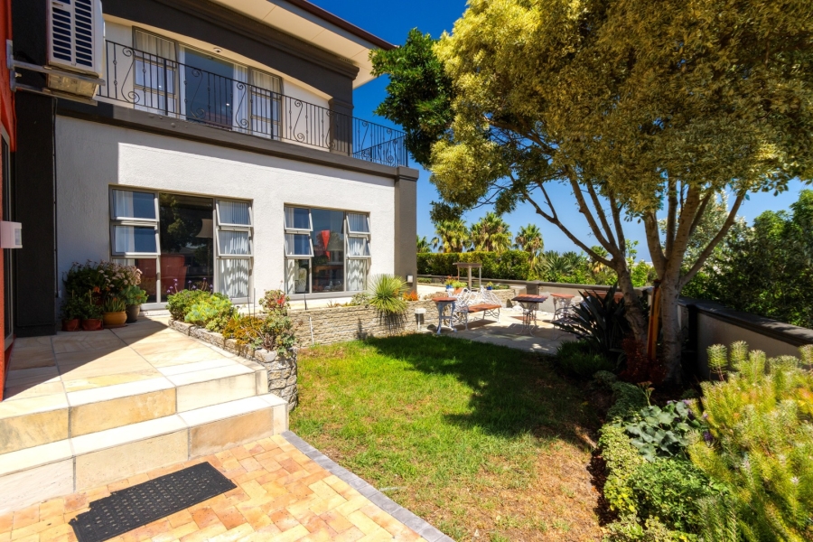 4 Bedroom Property for Sale in Greenways Golf Estate Western Cape